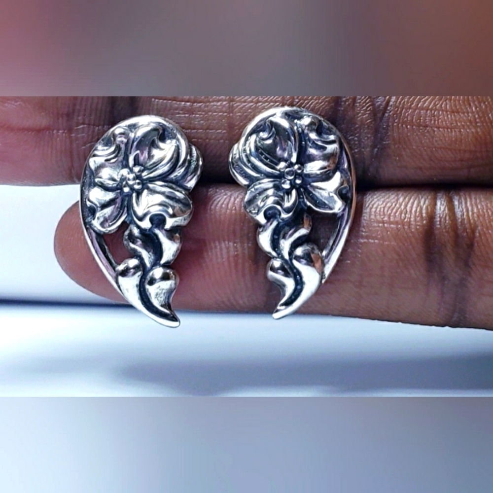 Vintage Sterling Silver Art Nouveau Style Floral Angel Wings Post Earrings